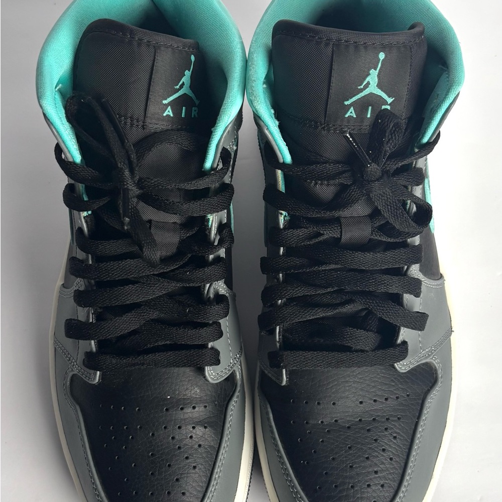 Jordan 1 Mid Grey Aqua - Picture 2 of 7
